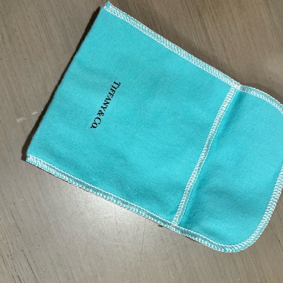 Tiffany & Co. Turquoise Box with Pouch - Picture 3 of 15